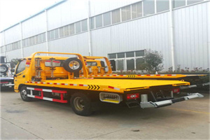 临县附近拖车救援搭电